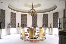 Biệt thự dát vàng của bố chồng Tăng Thanh Hà lên truyền hình Hàn Quốc