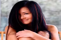 Vẻ ngoài của ca sĩ Hồng Nhung ở tuổi 50