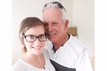 Cặp đôi "ông cháu" bất chấp mọi rào cản đến với nhau