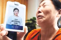 Bị phản bội, chàng trai ném người yêu ra khỏi tầng 19