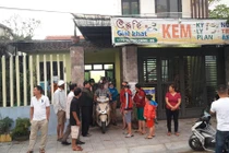 Nghe động lạ, mở cửa phòng ngủ bất ngờ thấy kẻ lăm lăm chiếc đục sắt