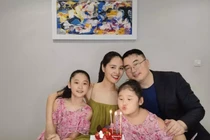 Tổ ấm Hương Giang và chồng Trung Quốc: 2 "trường phái" nhan sắc