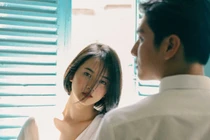 7 năm yêu đương cô gái bắt gian tại trận bạn trai trên giường khách sạn