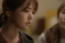 Vợ ngây ngô tư vấn tình cảm của bạn thân cướp chồng mình