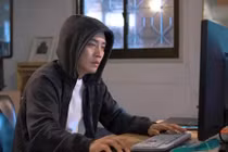 Chàng trai cả đêm mất ngủ vì lần đầu nhìn thấy mặt mộc bạn gái