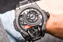 9 mẫu đồng hồ có giá “khủng” tại hội chợ Basworld