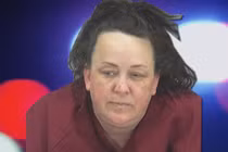 Người mẹ tra tấn 7 con nuôi để quay video 'câu like' trên Youtube