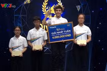 Nữ thí sinh Đường lên đỉnh Olympia 'múa quạt' giống Khá Bảnh