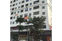 Dân kể dao thớt chung cư Linh Đàm bay vèo xuống đất