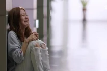 Bị dọa tung ảnh nóng nếu không tiếp tục "bán thân" cho thiếu gia