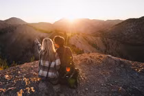 Khẽ chạm vào tình yêu