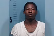 Đang trói người cướp tiền thì... ngủ quên ở hiện trường