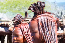 Nơi phụ nữ được lấy nhiều chồng, không cần mặc quần áo 