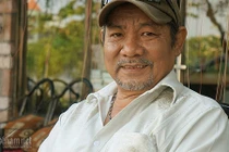 Tài tử "Chim phóng sinh" độc thân "đương đầu" ung thư ở tuổi 60