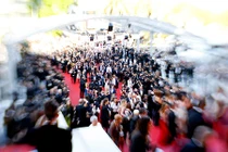 Gái bán dâm 40000 USD mỗi đêm ở Cannes, Hollywood hoạt động ra sao?