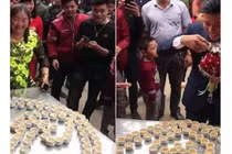 Video: Thách nhà trai uống hết 100 chén rượu mới cho rước dâu ở Lạng Sơn