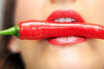 Mách mẹ mẹo đánh bay cảm giác bị cay ớt trong vòng 2 giây