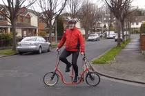 Video: Snowboard có kiểu lái xe kỳ lạ nhất hành tinh