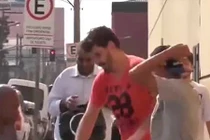 Video: Các thanh niên lầy lội và cái kết "thốn" bất ngờ