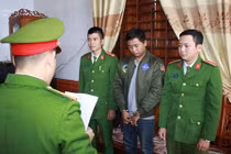 Người cha bị con đánh đến gãy xương: Chuyện động trời ở căn nhà hoang