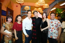 Lý Quí Khánh vô tình tiết lộ bí mật Hà Hồ mang thai với Kim Lý?