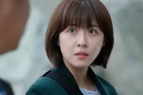 Vợ nhẹ nhàng đáp trả khi phát hiện chồng qua lại với người cũ