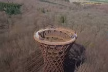 Video: Khám phá ngôi làng được làm hoàn toàn bằng tre ở Indonesia