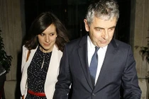 "Mr Bean" sắp có con ở tuổi 62 với bạn gái 33 tuổi