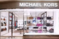 Từng được nhiều sao săn tìm, túi Michael Kors giờ ế bất ngờ!