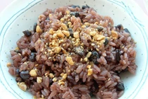 Cách nấu xôi đậu đen thơm ngon hấp dẫn nhất cho bữa sáng