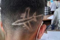 Thầy giáo xử trí với mái tóc kỳ lạ của học trò