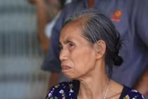 Mẹ già khóc thương cặp vợ chồng tử nạn ở khu trọ của ông Hiệp "khùng"