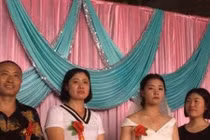 Sự thật đằng sau đám cưới không chú rể gây sốt Trung Quốc