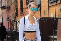 Mốt mặc đồ tập ra đường