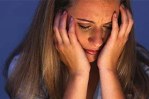 Mẹ chồng khuyên tôi nên ra ngoài xin lấy đứa con