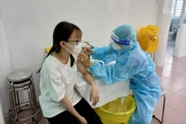 Cách 7 tuần, tiêm luôn vắc-xin Covid-19 mũi 2 được không?