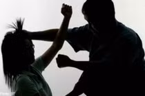 Chị em mách nhau cách trị chồng vũ phu