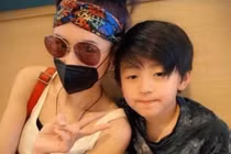 Con trai 10 tuổi của Trương Bá Chi nghiện game