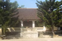 Độc đáo những ngôi nhà cổ trăm tuổi có mái đất bên dưới chống trộm