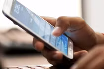 Người hơn 10 năm không thay đổi số điện thoại là người thế nào?