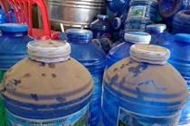 Hãi hùng sự thật về nước đóng chai, nếu biết bạn còn dám uống?