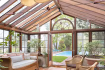 "Đột nhập" biệt thự của mỹ nhân 'Avengers' Scarlett Johansson