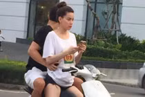 Hà Hồ gây tranh cãi khi chở người tình không đội mũ bảo hiểm