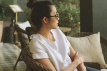 Vợ chồng Tăng Thanh Hà âu yếm nhìn nhau khiến fan tan chảy