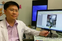 Bé 6 tuổi bị ngộ độc, nước tiểu xanh lè chỉ vì tủ lạnh bị hỏng