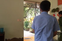 Nỗi đau của cậu bé chứng kiến cảnh cha phóng hỏa đốt mẹ