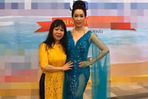 Hạnh phúc giản đơn của chị gái Trịnh Kim Chi bên chồng Tây