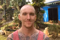 Làm điều tốt ở Thái Lan, ai dè bị giam giữ, đối mặt án tù 5 năm