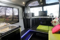 Cận cảnh tư dinh 4 người ở cải tạo từ trực thăng