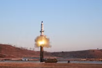 Báo Nhật: Triều Tiên bí mật thử động cơ tên lửa nhiên liệu rắn